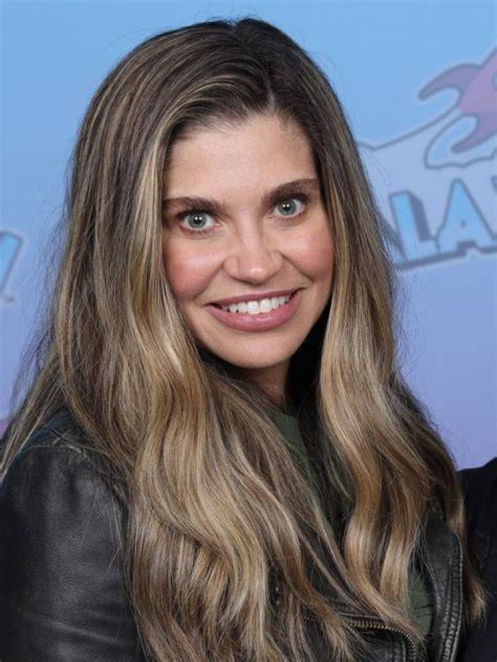 1440x2960 Danielle Fishel Samsung Galaxy Note 9,8, S9,S8,S8+ QHD HD 4k