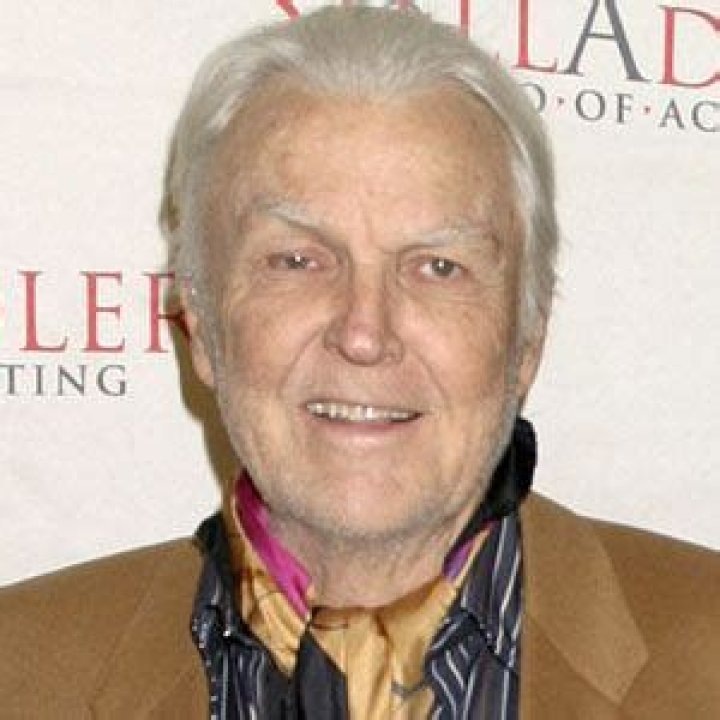 Actor Anthony Zerbe's Net Worth, Eye Injury. Is he still alive?