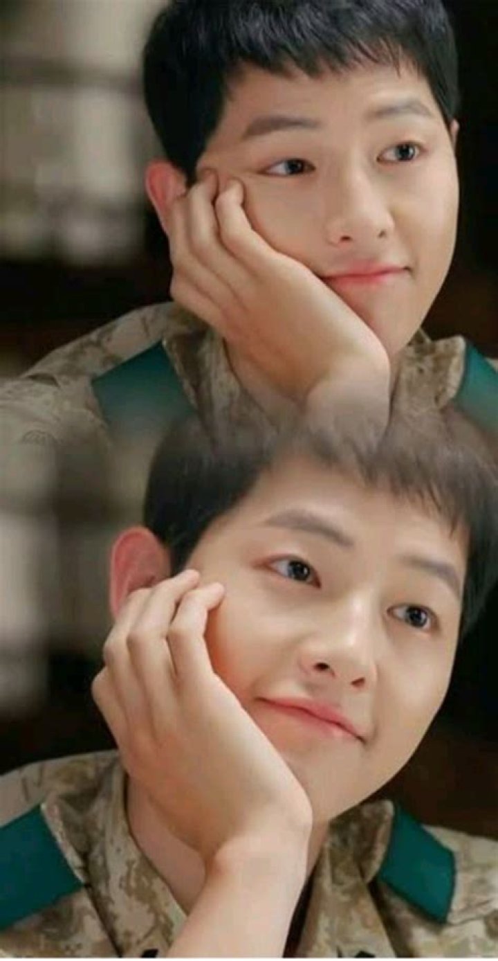 All about Song Joongki and Katy Louise Saunders&rsquo; love story