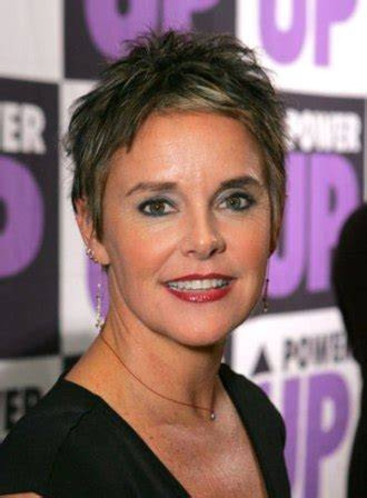 Amanda Bearse Alchetron, The Free Social Encyclopedia