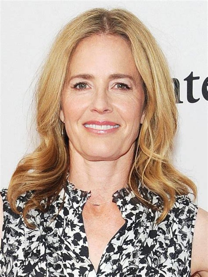 American actress Elisabeth Shue