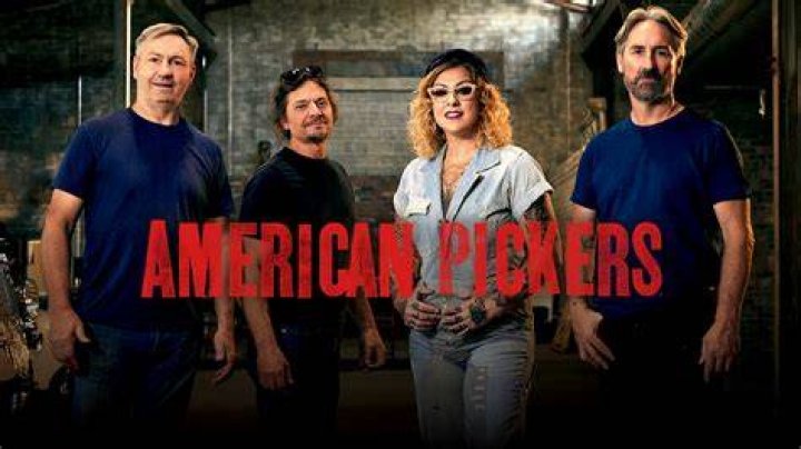 American Pickers' Frank Fritz adds gate & 'no trespassing' sign outside