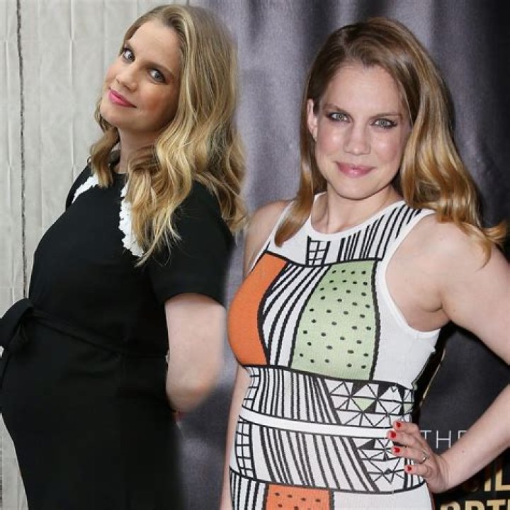 Anna Chlumsky gives birth to a daughter Daily Mail Online