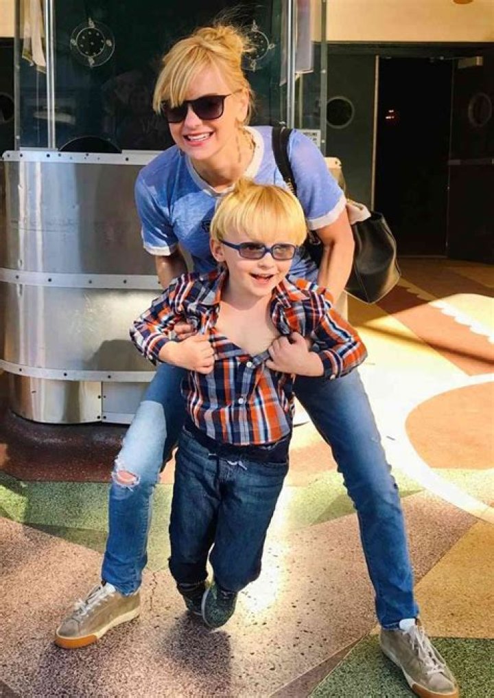 Anna Faris and Son Jack on the Red Carpet July 2017 POPSUGAR