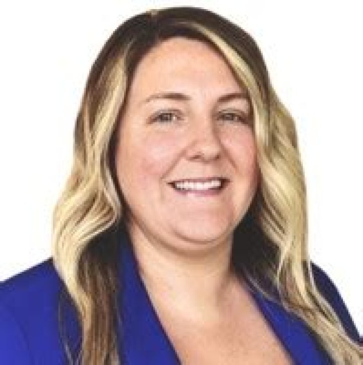 Ashley Sparks, CPA, CFE People on The Move Minneapolis / St. Paul