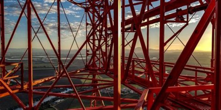 B67 TV Tower from Fall (2022) movie [3840x2160] r/wallpapers