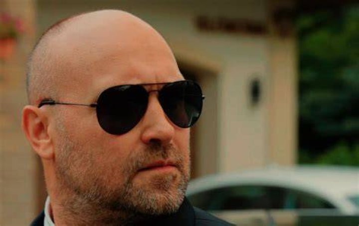 &bdquo;Tak r&oacute;żne!&rdquo; Bracia najprzystojniejszego superbohatera HollywoodHenry