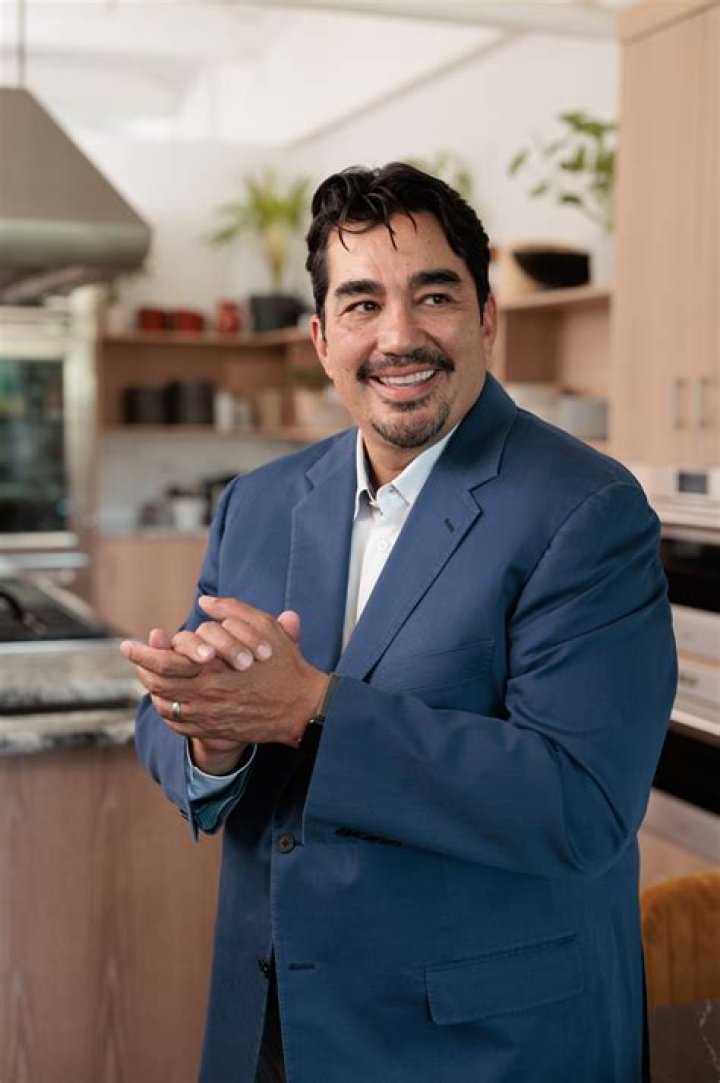 Chef Jose Garces debuts recipes from his cookbook "The Latin Road Home