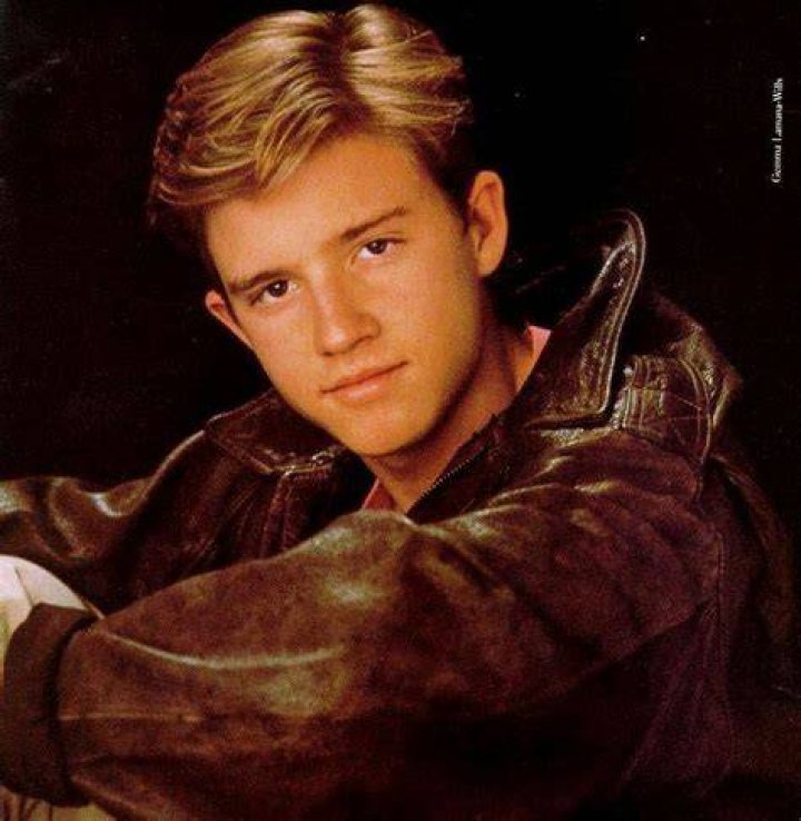 Chris Young (Actor) Complete Wiki & Biography with Photos Videos