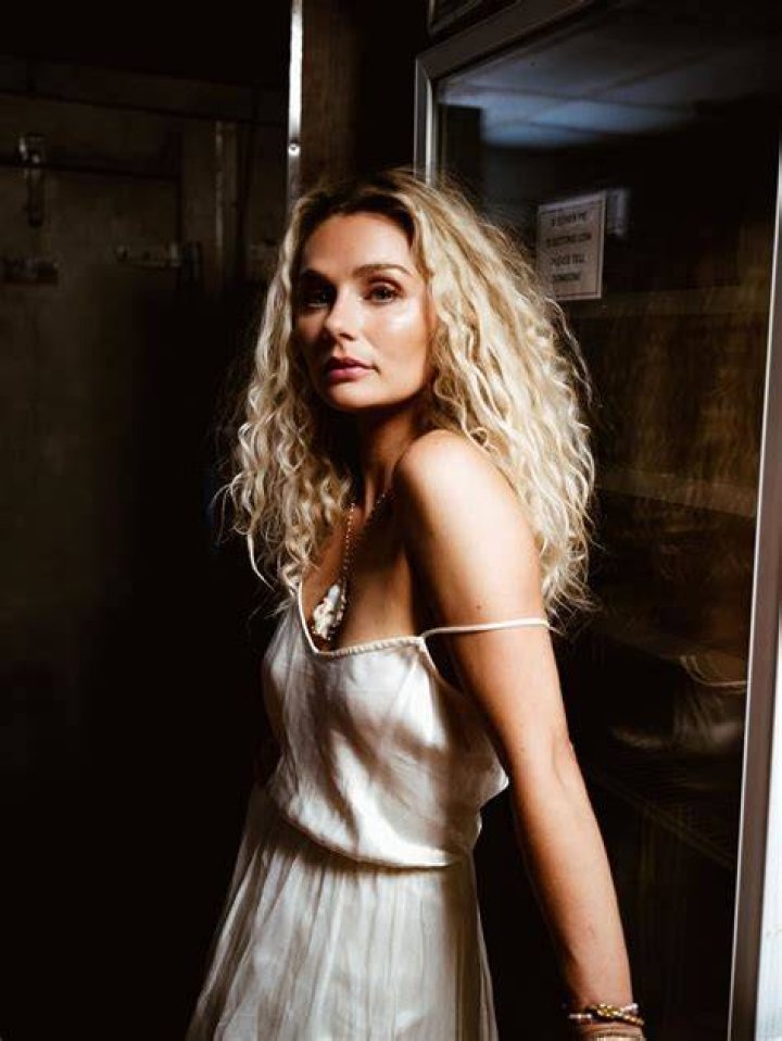 Clare Bowen Biography IMDb