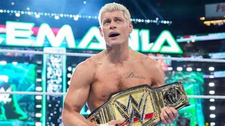 Cody Rhodes' Wife May Have Just Teased Her WWE Return Sportsmanor
