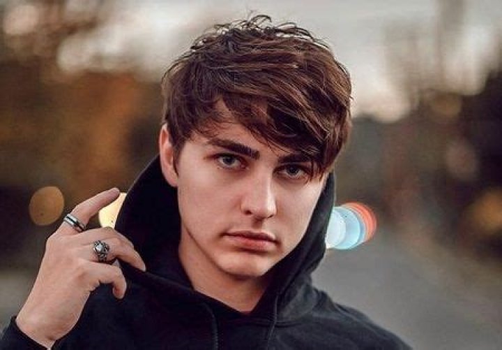 Colby Brock Age, Height, Weight, Net Worth 2022