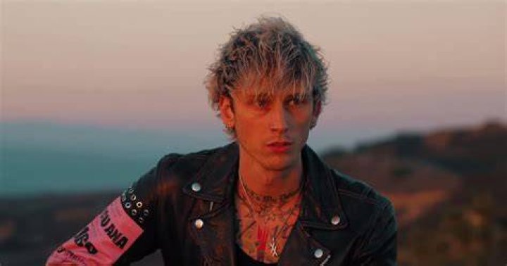 Colson Baker Wallpapers Wallpaper Cave