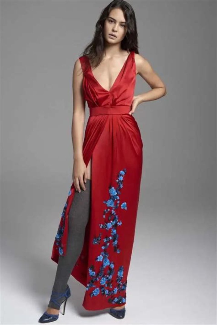 Courtney eaton, Fashion, Women