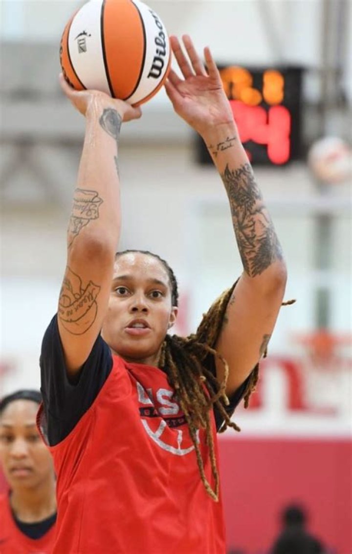 Does Brittney Griner Have A Twin?