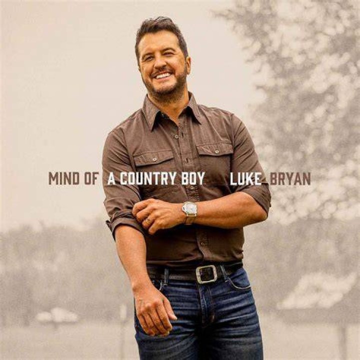 Does country music singer Luke Combs support Donald Trump?