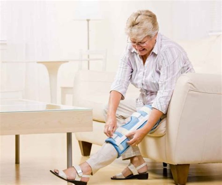 Does Medicare Cover Knee Braces? Medicare Plan Tips
