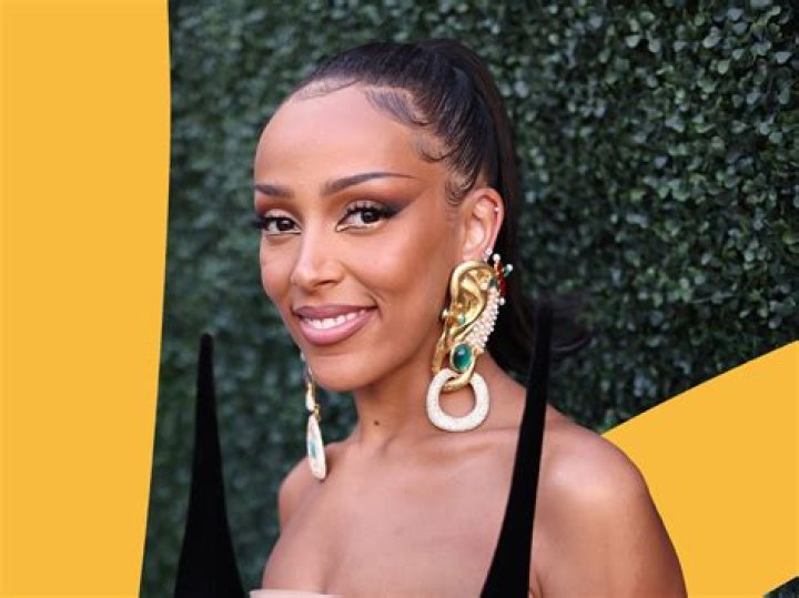 Doja Cat Ethnicity An American Renowned Rapper And Singer