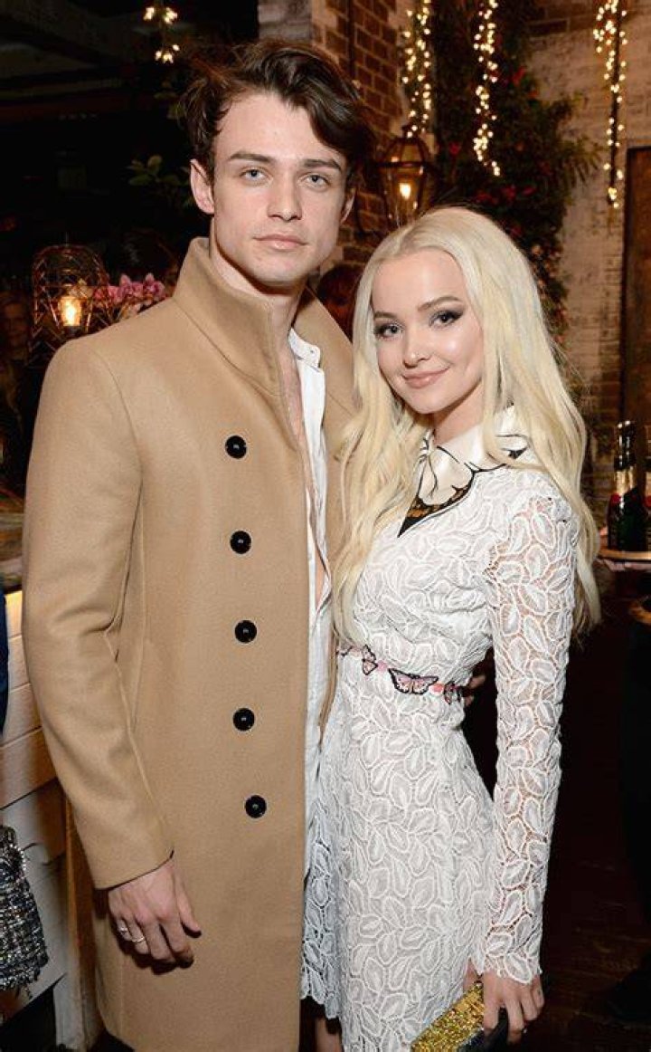 Dove Cameron y Thomas Doherty se separan despu&eacute;s de 4 a&ntilde;os juntos Es de Latino News