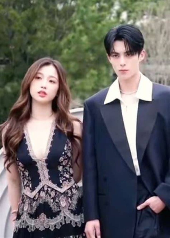 Dylan Wang 💗 Esther Yu H&igrave;nh ảnh, C&ocirc;ng ch&uacute;a, H&agrave;u