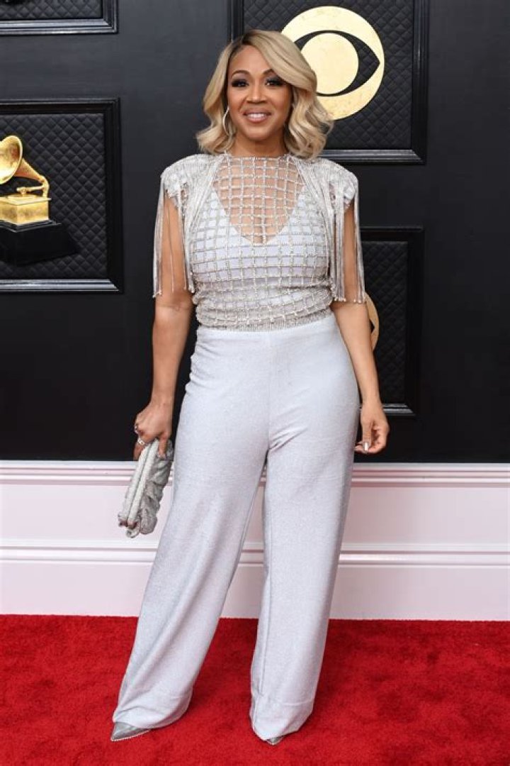 Erica Campbell GRAMMY Awards 2023 &bull; CelebMafia