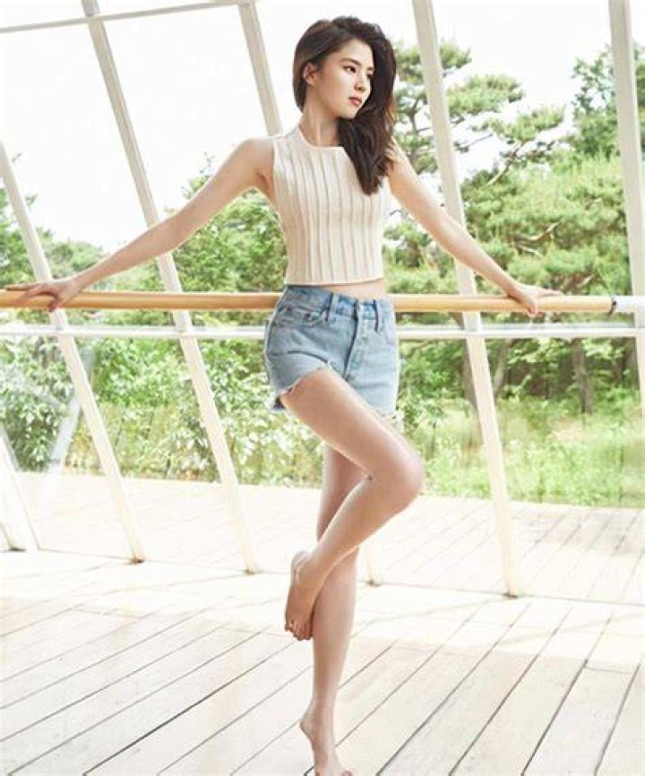 Han So Hee Age, Height, Instagram, Net Worth, and Biography Match