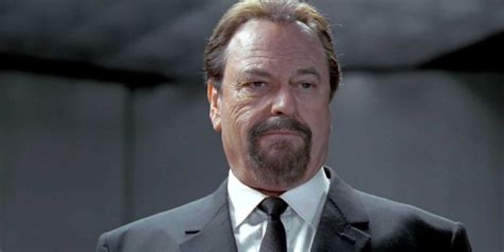Hollywood&rsquo;s 25 Most Memorable Boss Hairstyles Pageant hair, Working
