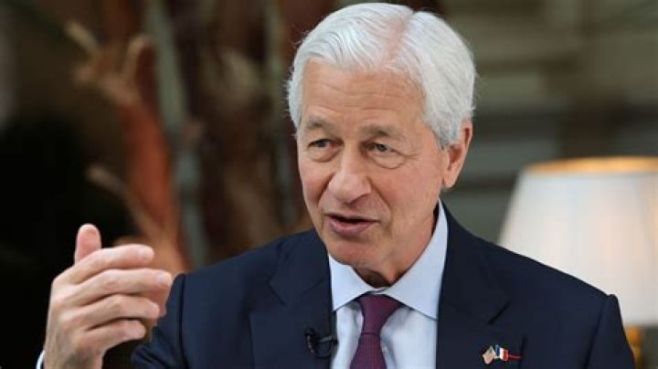 How Jamie Dimon gets away with it