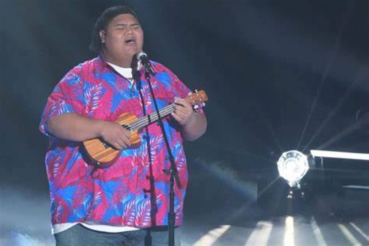 Iam Tongi Delivers &lsquo;Showstopping&rsquo; Performance on &lsquo;American Idol&rsquo;