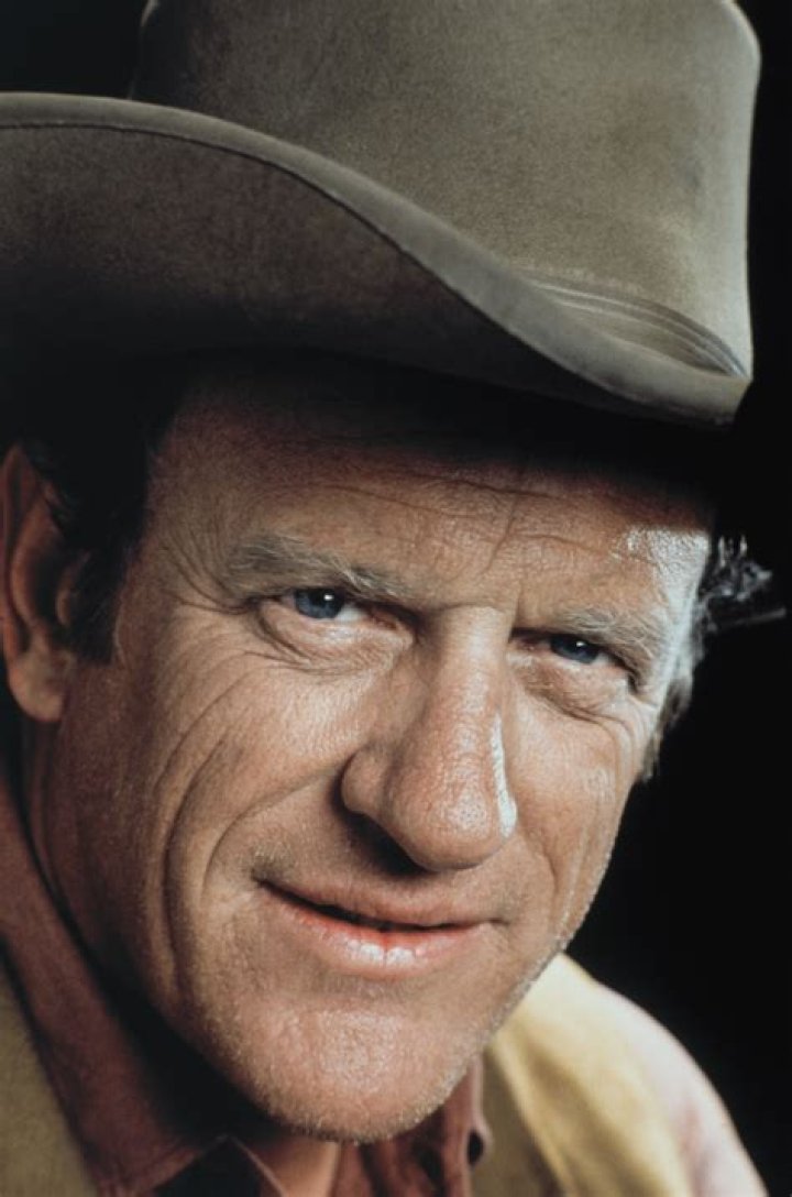 James Arness height, biography, death, net worth, wiki, family and