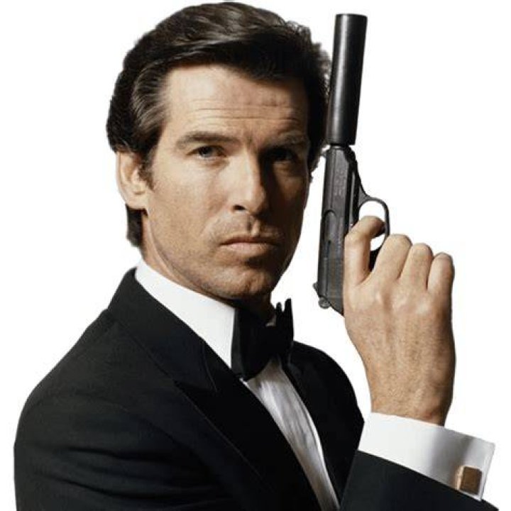James Bond (Pierce Brosnan) James Bond Wiki Fandom powered by Wikia