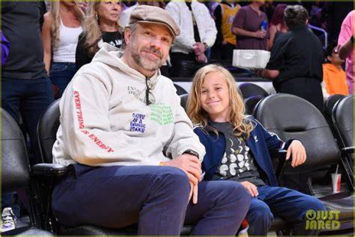 Jason Sudeikis and Son Otis at Clippers Game January 2016 POPSUGAR