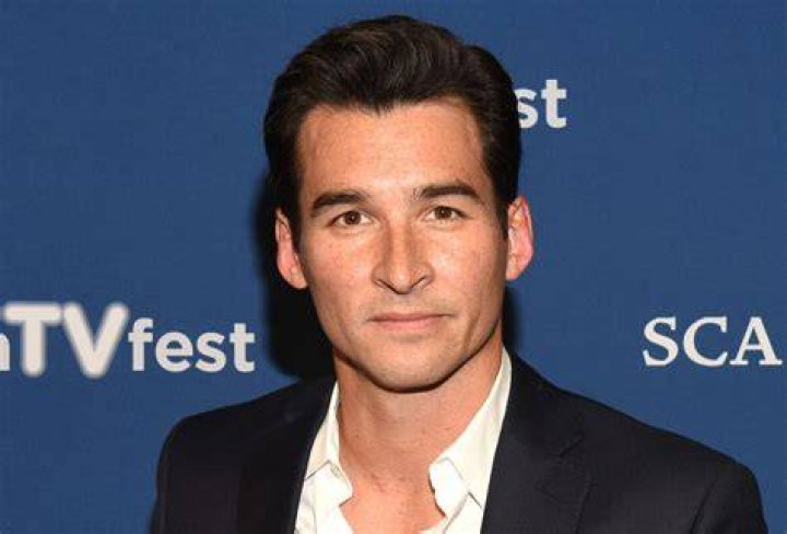 Jay Hayden AlloCin&eacute;
