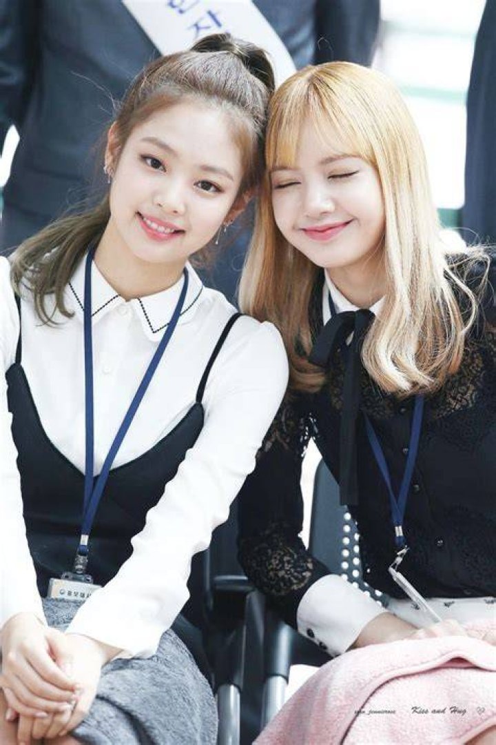 Jennie & Ros&eacute; Ros&eacute; And Jennie, Blackpink Jennie, Yg Entertainment