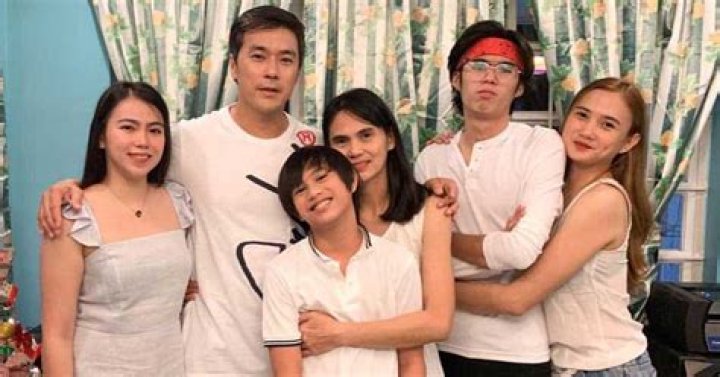 Jeric Raval has 18 children, only four with his legal wife, Holiday