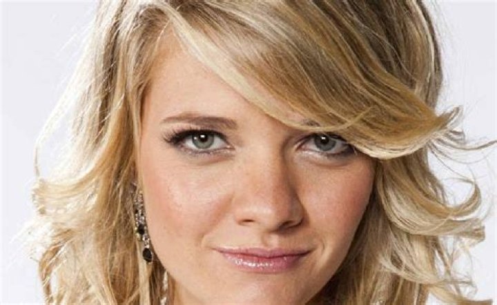 Jessica makes dancing comeback Sunshine Coast Daily