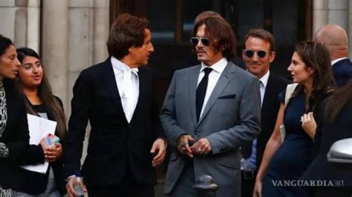 Johnny Depp est&aacute; saliendo con Joelle Rich, su abogada &ldquo;La qu&iacute;mica