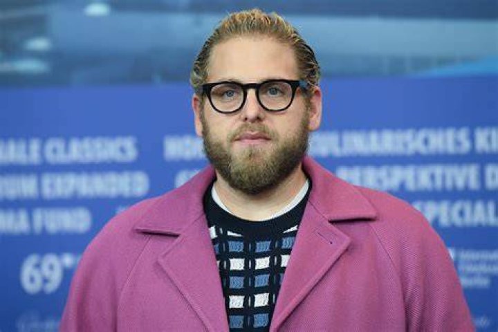 Jonah Hill shows major PDA with girlfriend Gianna Santos during date