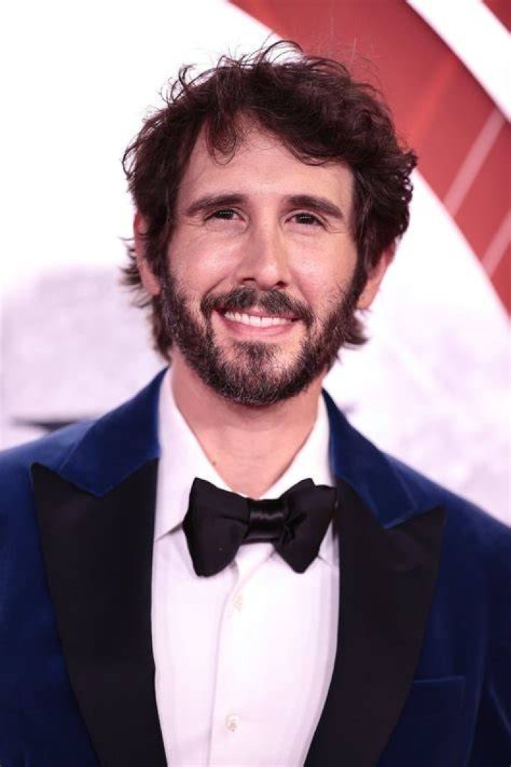 Josh Groban gets 5year restraining order against female fan