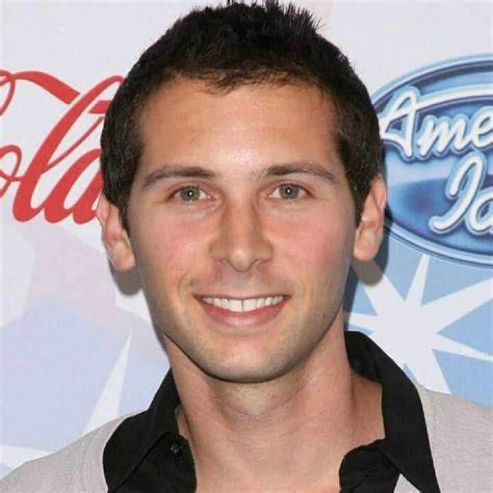 Justin Berfield Net Worth, Wealth, and Annual Salary 2 Rich 2 Famous