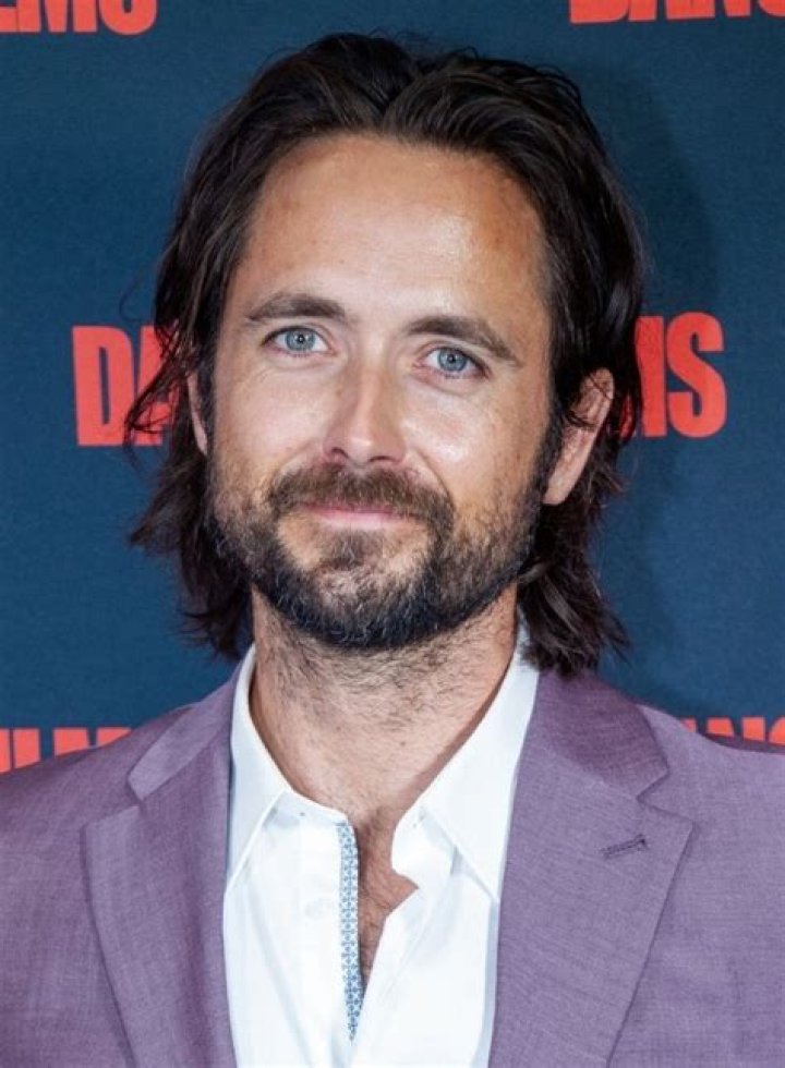 Justin Chatwin Profile Images &mdash; The Movie Database (TMDB)