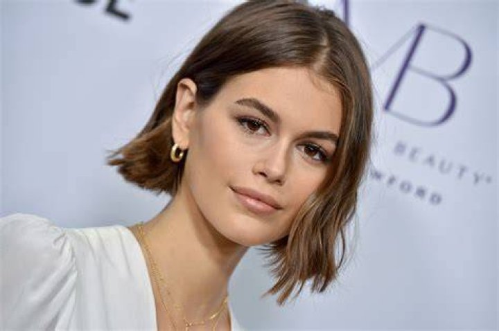 Kaia Gerber Net Worth 800 Thousand Social Celebrity Net Worth
