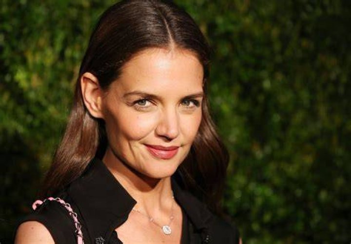 Katie Holmes Measurements, Net Worth, Bio, Age, And Family Details