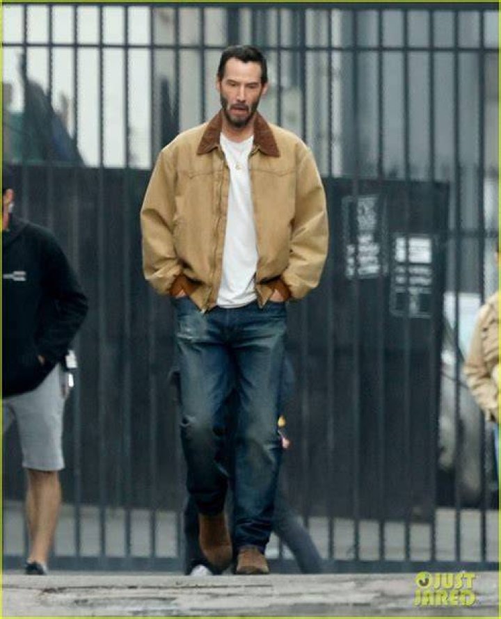 Keanu Reeves spotted to enjoy Vacations off the Coast of Italy with His