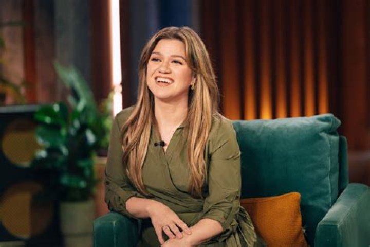 Kelly Clarkson has Covid scare as singer tests negative after 'four
