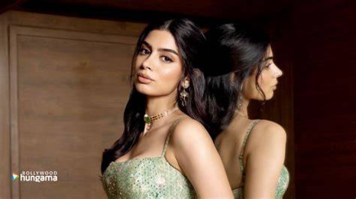 Khushi Kapoor chills with The Archies costars Vedang Raina and Yuvraj