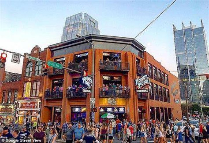 Kid Rock&rsquo;s Bar In Nashville Is Banned From Selling Beer After Officials