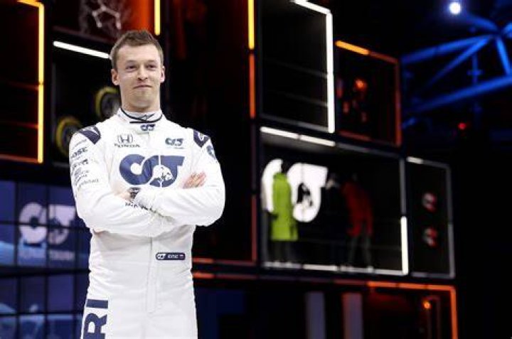 Kvyat 'not performing as we expect' Marko