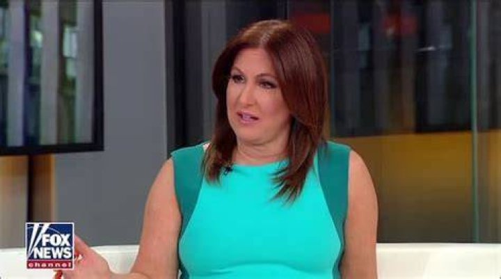 Leslie Marshall Salary on Fox, Net Worth 2023, Bio, Age, Husband Name