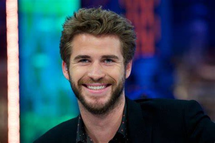 Liam Hemsworth Net Worth Plenty Of Cheddar